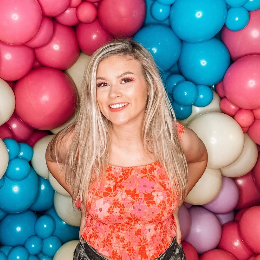 Meet your Posher, Kelli